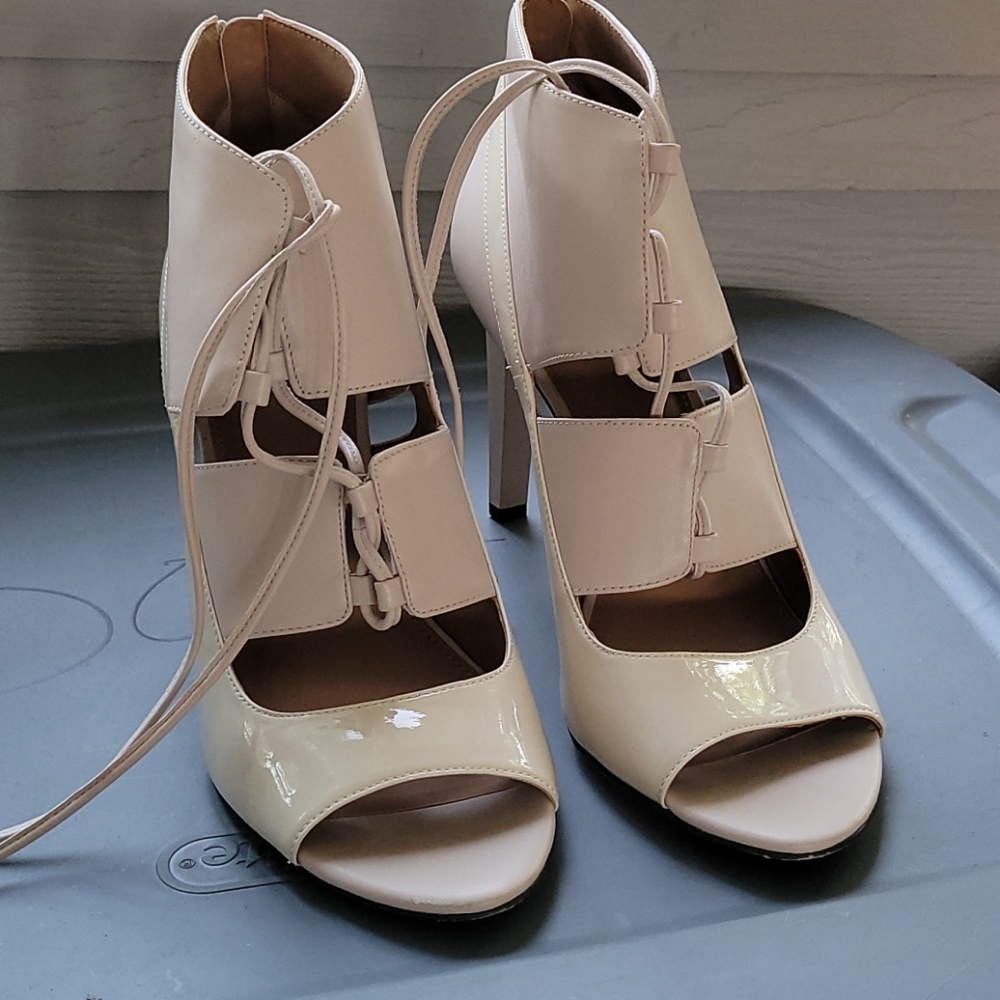 Calvin Klein heels style Narea